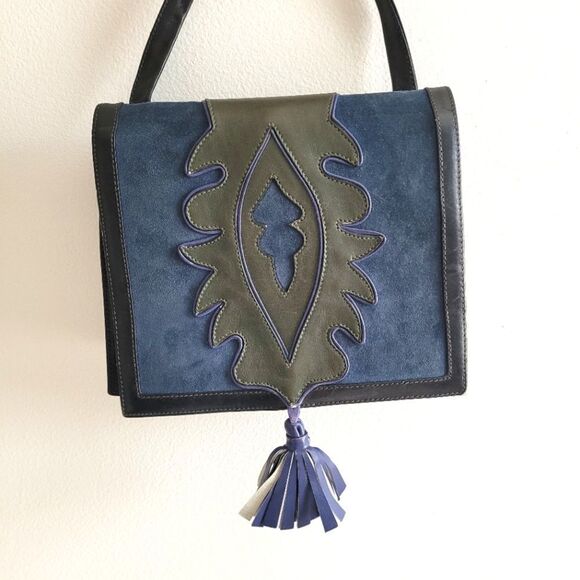 ESCADA vintage crossbody leather purse - Picture 15 of 16